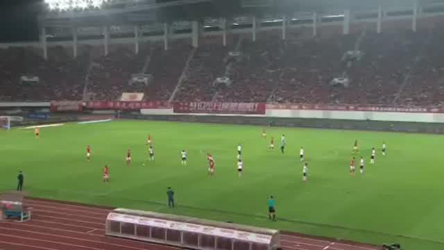 Half Field Goal - Zhang Linpeng