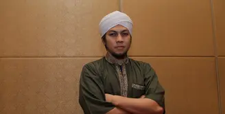 Semakin banyak para musisi meninggalkan panggung keartisan yang banyak kenikmatan dunia. Belum lama ini, Sunu eks Matta Band. Ia memutuskan berhijrah ke jalan Allah. (Andy Masela/Bintang.com)