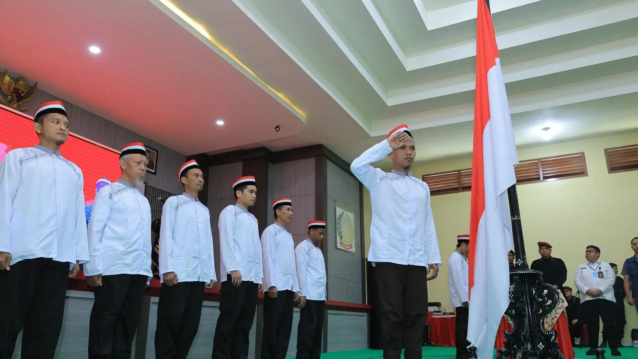Sembilan napi terorisme di Lapas Surabaya ikrar setia NKRI. (Dian Kurniawan/Liputan6.com)