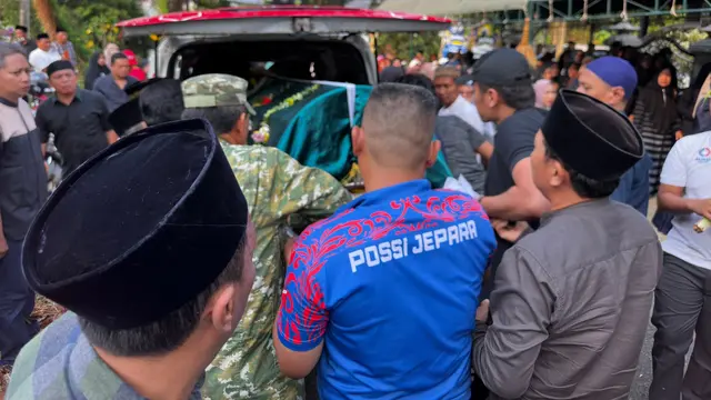 Suasana Haru Selimuti Rumah Duka Syabila Rizkia, Atlet Selam Jepara Peraih 2 Emas Porprov