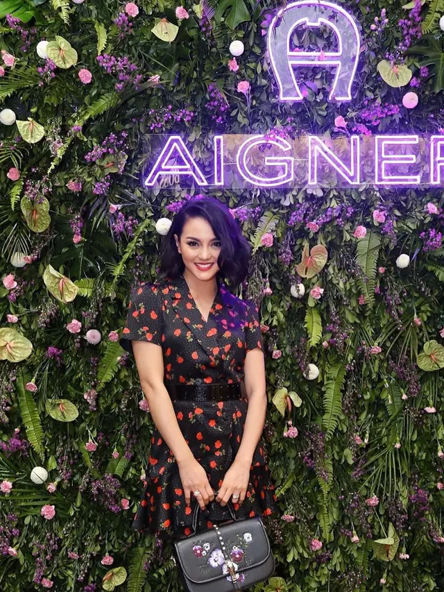 Koleksi tas mewah Ririn.