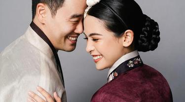 7 Tampilan Kompak Maudy Ayunda dan Jesse Choi yang Kini Wajahnya Terekspos dalam Potret Prewedding Terbaru