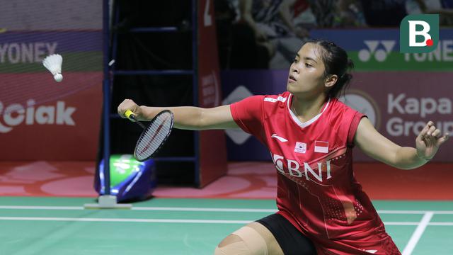 Foto: Putri KW Tumbang, Tunggal Putri Menyisakan Gregoria Mariska Tunjung di Babak 16 Besar Daihatsu Indonesia Masters 2022