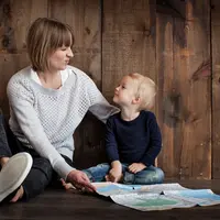 Mendidik anak adalah salah satu kewajiban ibu cerdas (foto: Pexels/Pixabay)