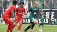 PSS Sleman yang dimotori Mahadirga Lasut tampil solid saat mengalahkan Kalteng Putra 3-1. (Bola.com/Romi Syahputra)