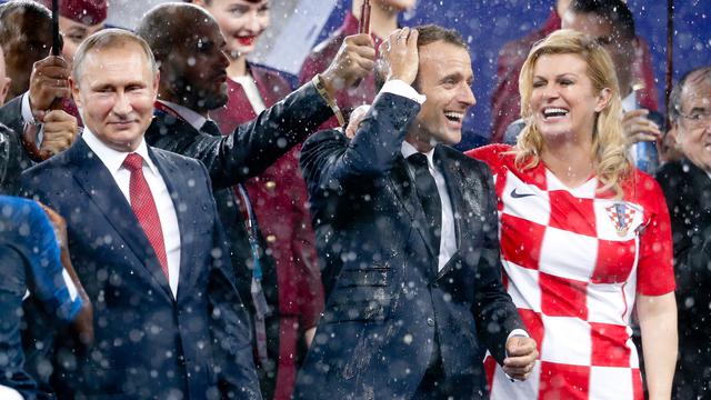 Momen Intim Presiden Kroasia dan Prancis di Final Piala Dunia 2018