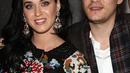 “Aku sangat menyukai kalian (Katy Perry dan John Mayer). Lekas menikahlah dan memiliki anak, kalian sangat imut jika bersama,” tulis salah satu akun di Twitter. (AFP/Bintang.com)