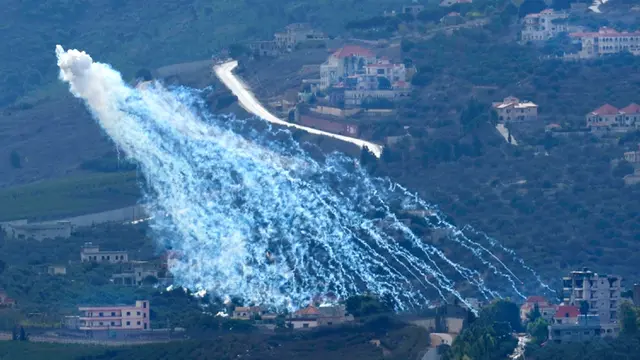 005719600_1700719625-20231123-Perang-Israel-Lebanon-AP-2