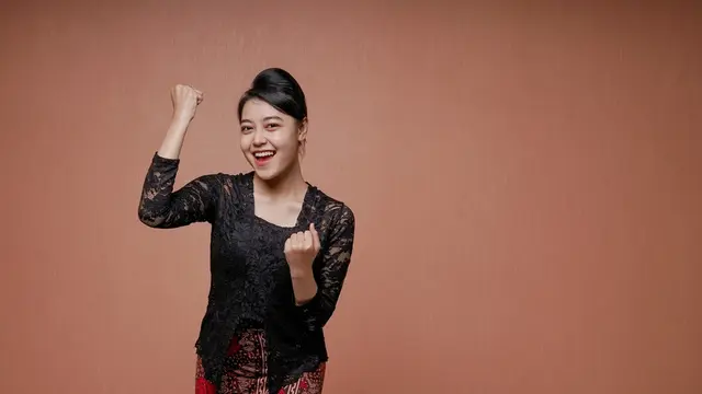 kebaya-kezo
