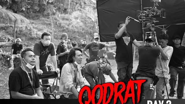 6 Potret Vino G Bastian di Balik Layar Saat Main Film Horor Qodrat
