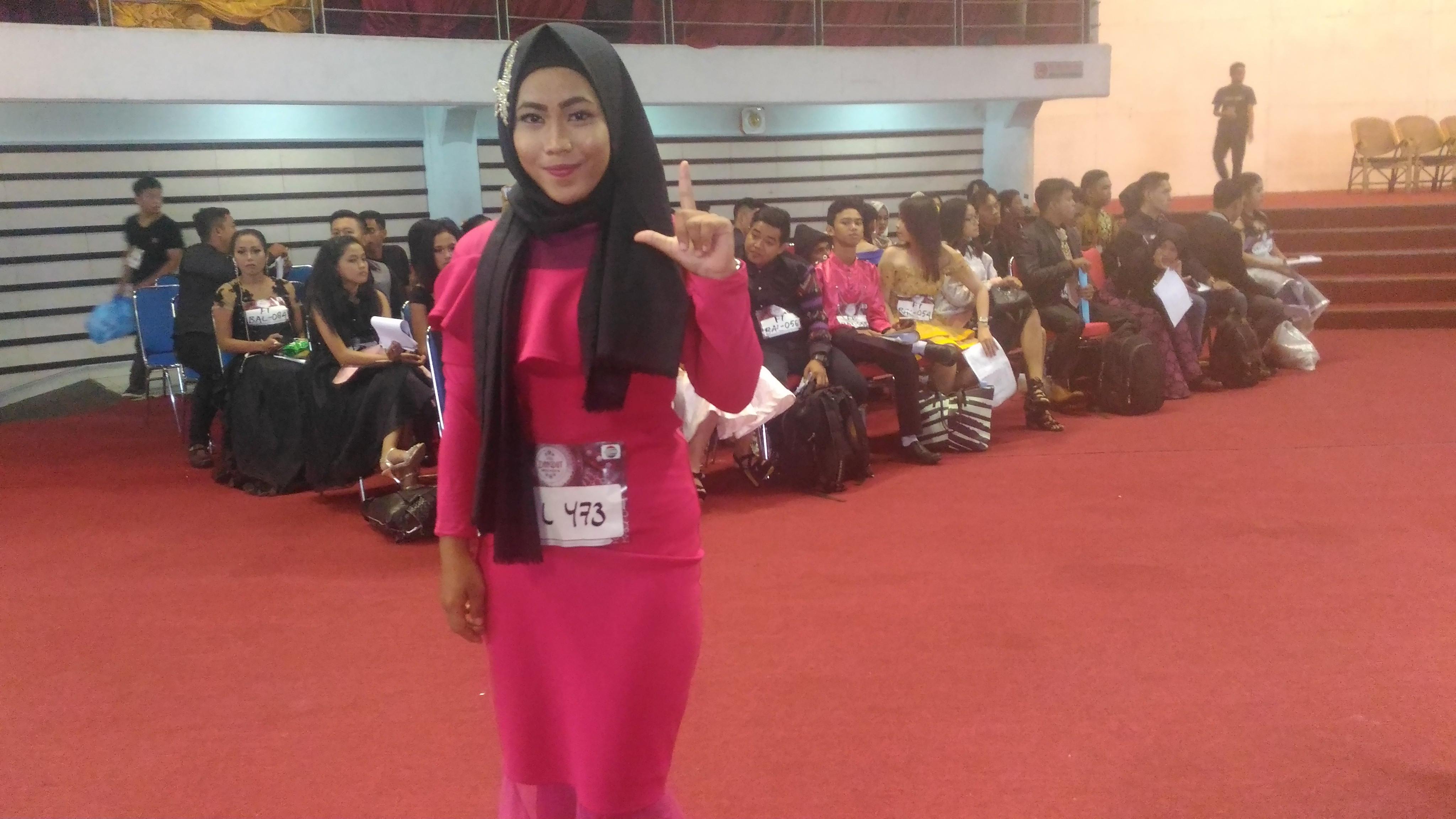 Kakak Kandung Putri D Academy 4 Ikut Audisi Lida Balikpapan Showbiz Liputan6 Com Di rumah aulia da ngumpul dgn mamak nya aulia dan keluarga. kakak kandung putri d academy 4 ikut