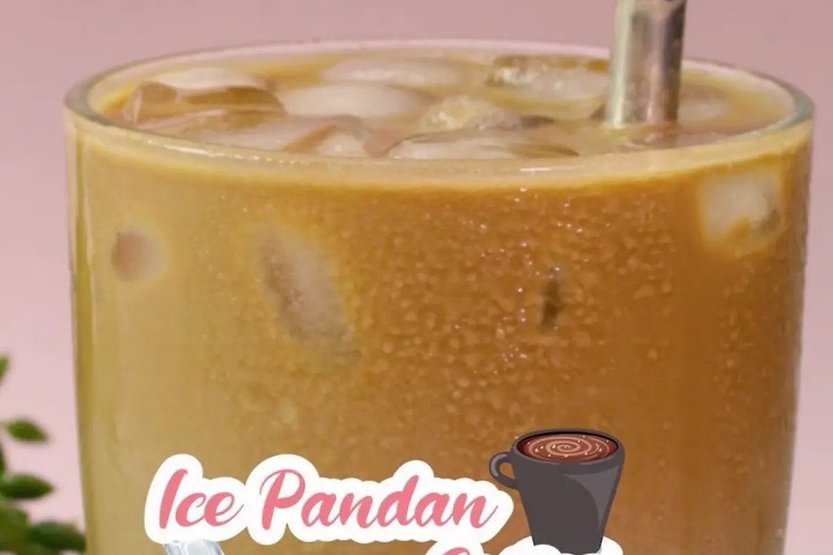Resep Kopi Pandan. (dok. Instagram @cchannel_food_id/https://www.instagram.com/p/B7QWxPgHduY//Adhita Diansyavira)
