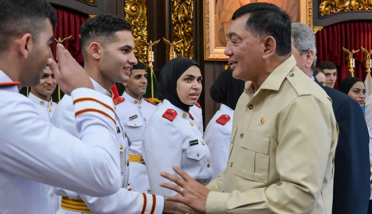 Menhan Sjafrie Sjamsoeddin menekankan harapan bahwa pendidikan para kadet Palestina di Unhan dapat menjadi bekal penting untuk masa depan mereka. (BAY ISMOYO/AFP)