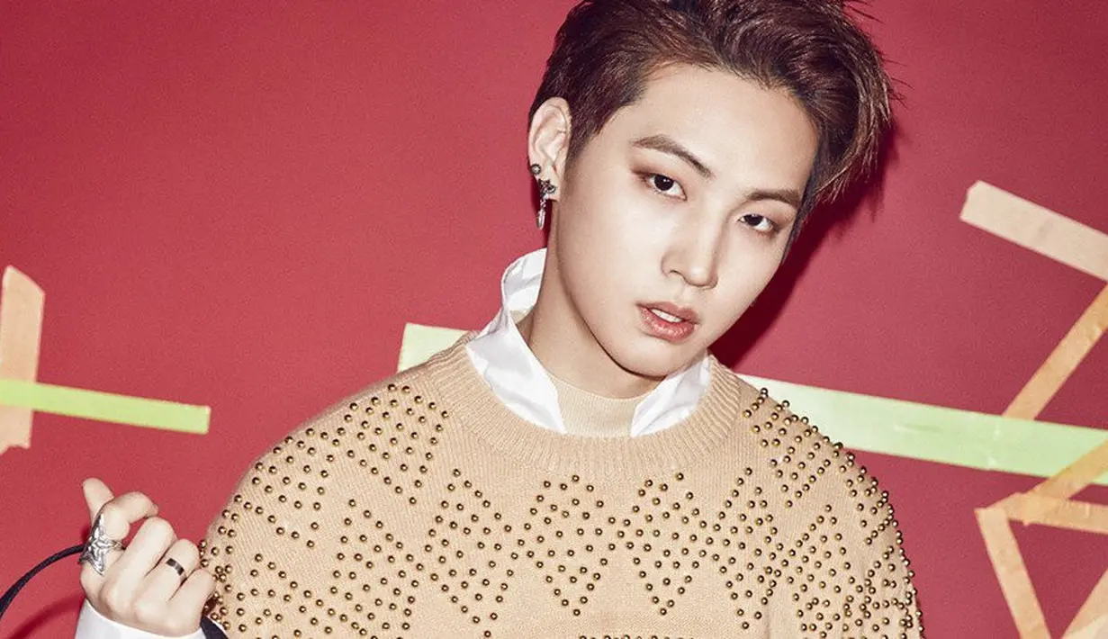 Tak ayal JB pun mendapatkan berbagai pujian dari para penggemarnya. JB sendiri dikenal sebagai musisi yang pintar menciptakan lagu. (Foto: allkpop.com)