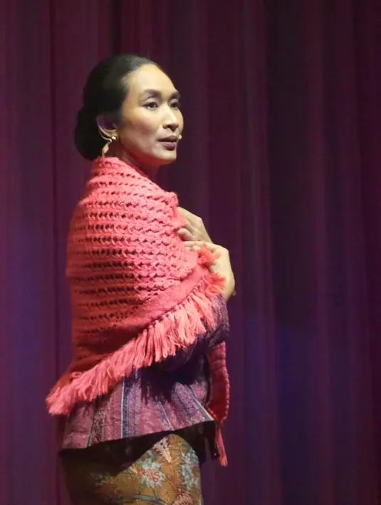 Happy Salma (Bambang E. Ros/Fimela.com)