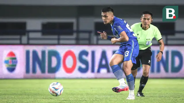 Persib Bandung vs Dewa United - BRI Liga 1 2023/2024