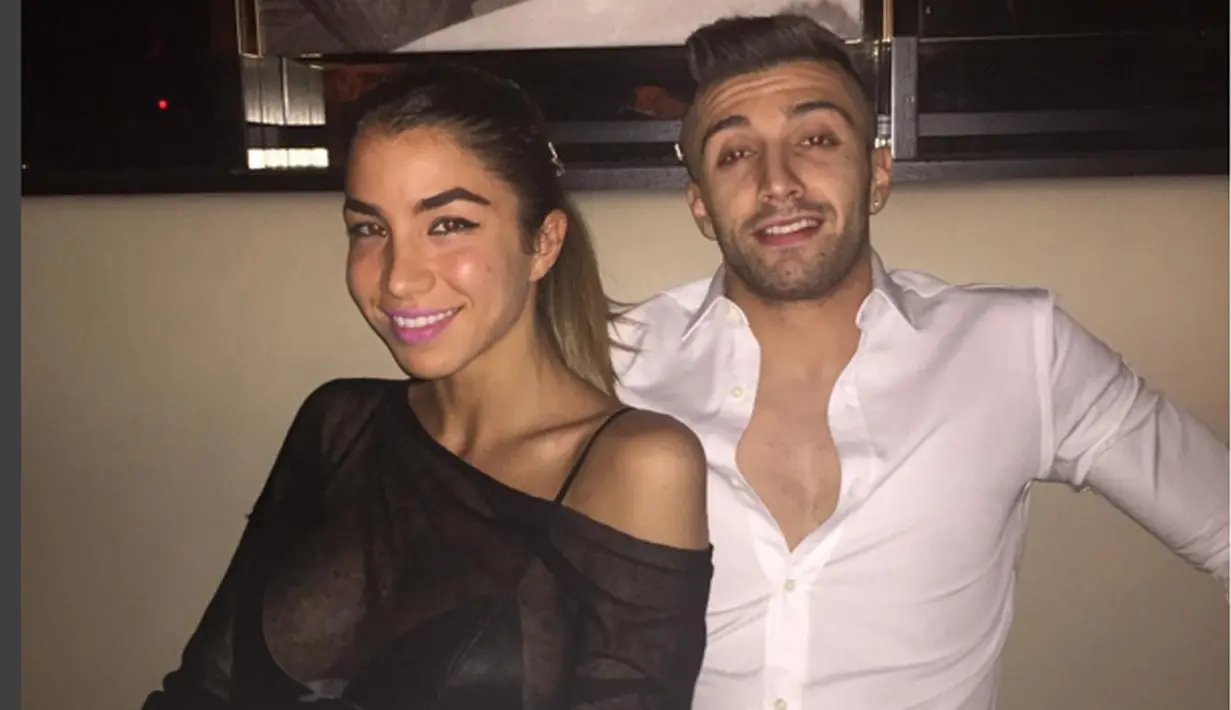 Andrea Iannone dan Pacar (Foto/Instagram)