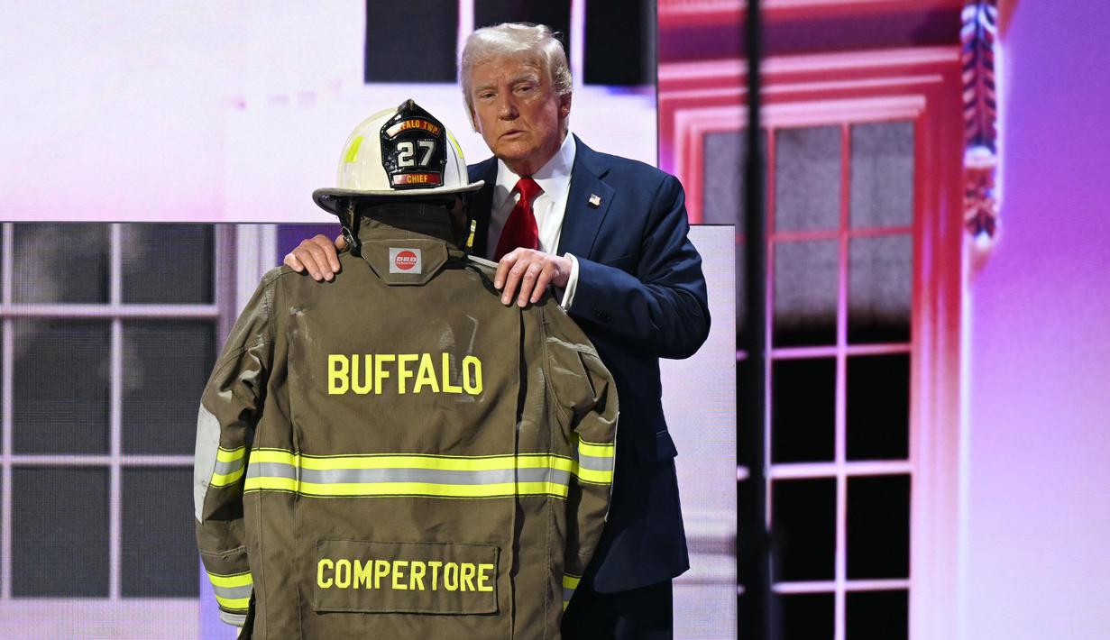 Corey yang berusia 50 tahun dan ayah dari dua anak itu ialah pendukung setia Donald Trump. (Patrick T. Fallon / AFP)
