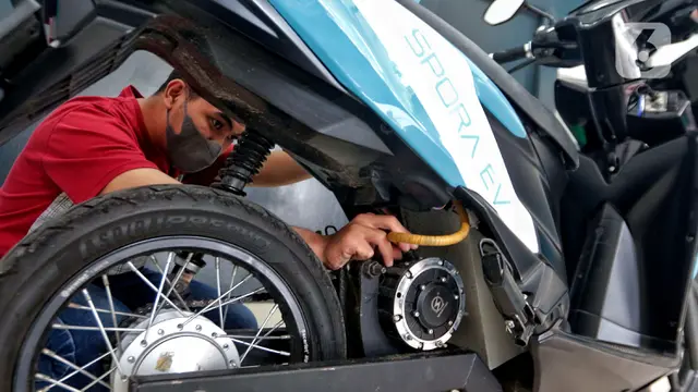 Pemerintah Sebar Subsidi Konversi Motor Listrik Sebesar Rp 7 Juta