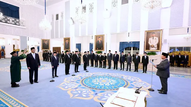 Presiden Prabowo Subianto melantik menteri dan wakil menteri baru saat reshuffle Kabinet Merah Putih pada Senin 8 September 2025.