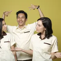 Tatjana Saphira, Indah Permatasari dan Ardit Erwandha saat media visit film Stip dan Pensil. (Galih W. Satria/Bintang.com)