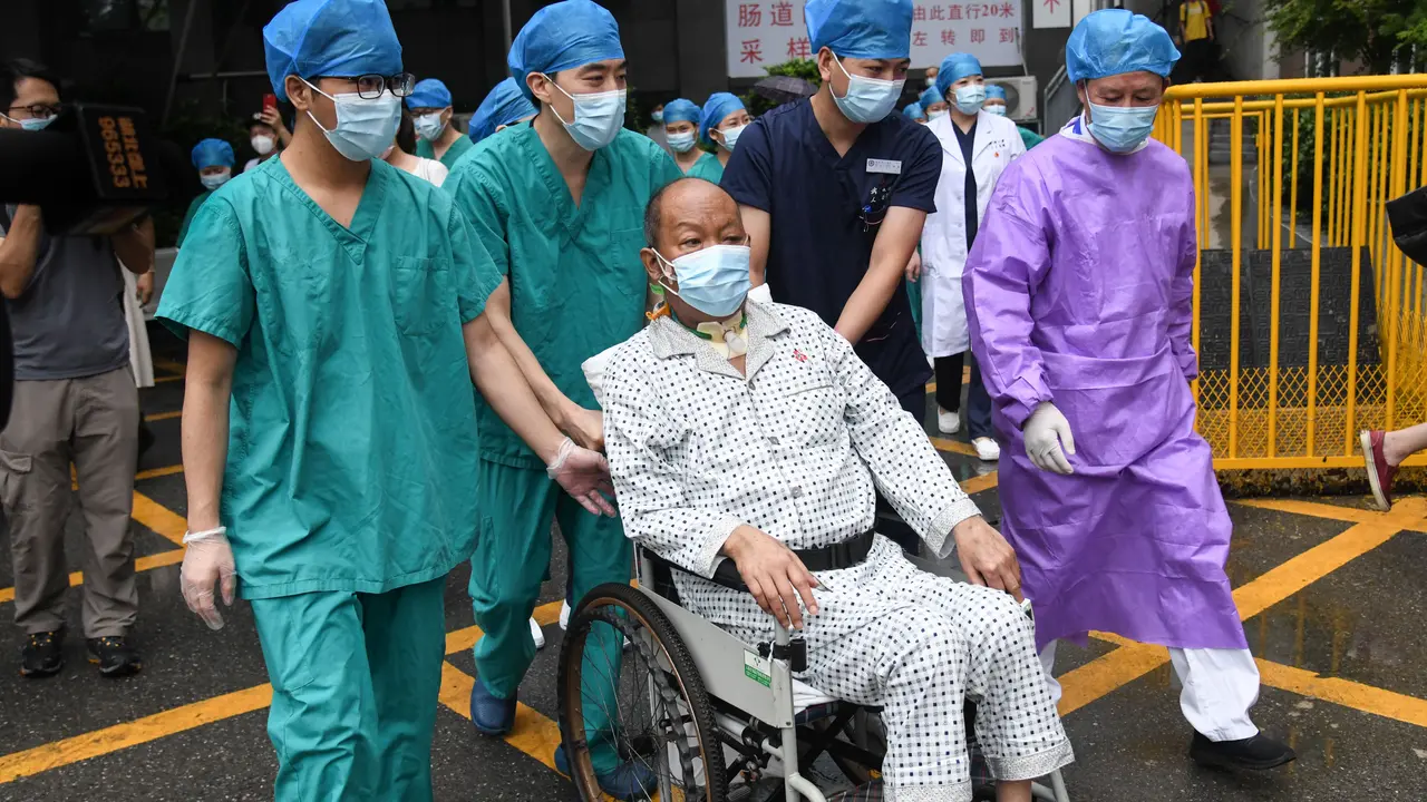 Sembuh, Pasien COVID-19 yang Jalani Operasi Transplantasi Paru-Paru Dipulangkan