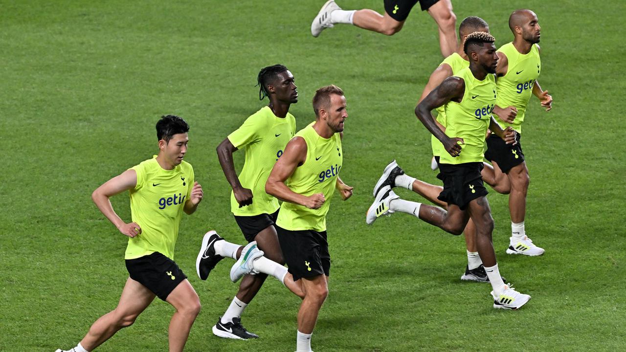 Suasana latihan Tottenham Hotspur di Korea Selatan