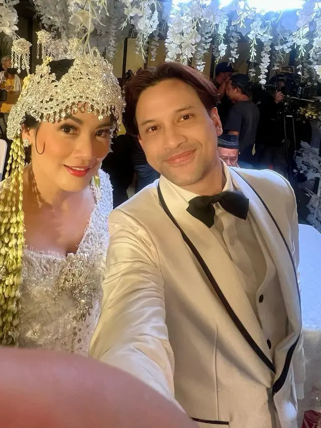 Titi Kamal dan Lucky Perdana jalani adegan pernikahan di Satu Cinta Dua Hati SCTV (Foto: instagram titi_kamall)