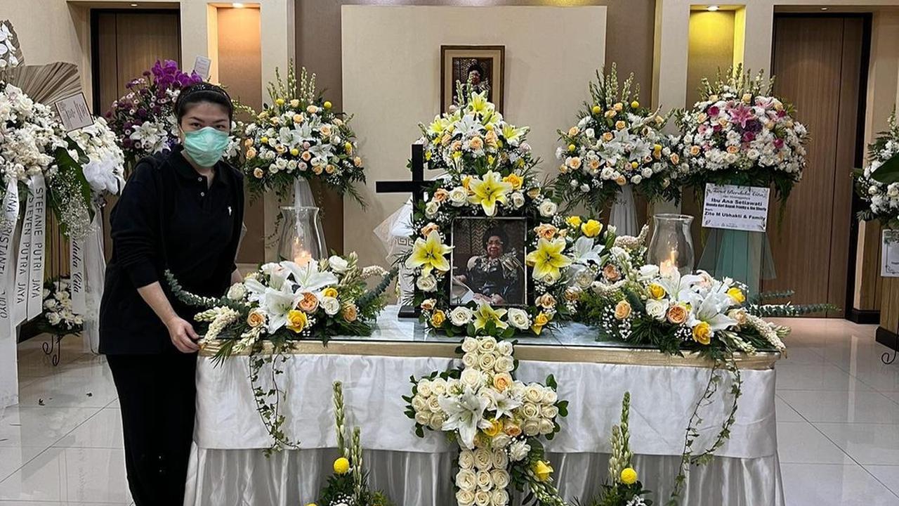 Tina Toon Bagikan Kabar Duka, Sang Nenek Meninggal Dunia Desember 2022