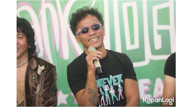 Implan 5.000 Helai Rambut, Ini 6 Potret Penampilan Kaka Slank yang Bikin Pangling