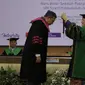 Mantan Menteri Agama (Menag) Lukman Hakim Saifuddin menerima gelar doktor kehormatan, Dr. (H.C.) dari Universitas Islam Negeri (UIN) Syarif Hidayatullah Jakarta