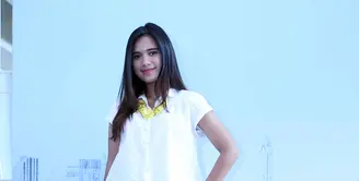 Pemeran cantik Audi Marissa mengakui bahwa dirinya memiliki hobi makan. Ia tidak memikirkan apapun mengenai efek samping. Padahal, sebagai publik figure, ia dituntut memiliki tubuh proforsional. (Nurwahyunan/Bintang.com)