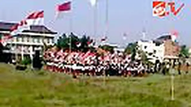 Gelar Upacara Bendera di Pematang Sawah