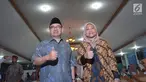 Pasangan Sudirman Said dan Ida Fauziah berpose sebelum mendaftar sebagai Cagub dan Cawagub Jawa Tengah di KPUD Jateng, Rabu (10/1). Pasangan ini didukung oleh Partai Gerinda, PKS , PKB dan PAN. (Liputan6.com/Gholib)