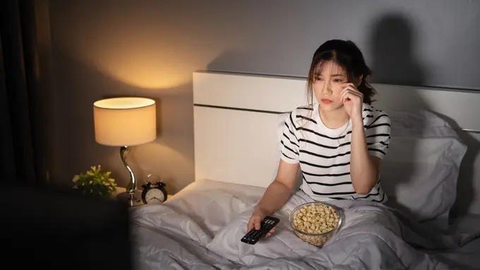 Siapkan 4 Hal ini Biar Lebih Puas Nonton Drakor Saat Liburan!