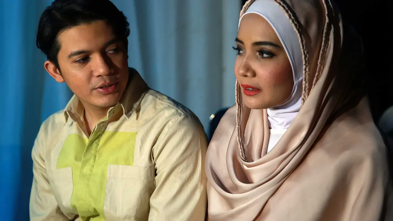 Irwansyah dan Zaskia Sungkar
