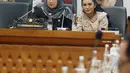 Pemilik album Sayang dan Cahaya duduk bersisian dengan Wakil Ketua Komisi IX DPR RI. “Mendampingi Mbak Wakil Ketua Komisi IX @ninikwafiroh dalam rapat harmonisasi usulan Rancangan Undang-Undang Pengawasan Obat dan Makanan (RUU WASPOM) bersama Badan Legislasi DPR RI,” tulis Krisdayanti menyertai unggahan ini, Selasa (8/11/2022). (Foto: Dok. Instagram @krisdayantilemos)