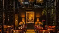Mampir ke Som Chai Bar & Restaurant di Seminyak, Bali untuk merasakan seni bercita rasa tinggi dan masakan khas Thailand.
