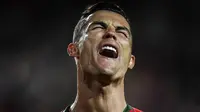 Kualifikasi Piala Eropa 2020: Portugal Gagal Menang, Santos Bela Cristiano Ronaldo