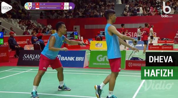 Berita video ganda putra Indonesia Dheva Anrimusthi / Hafizh Briliansyah berhasil menundukkan ganda Hongkong Siu Keung Chu / Tak Kwan Lam dengan hasil akhir 12-21, 14-21, Rabu (11/10/2018).