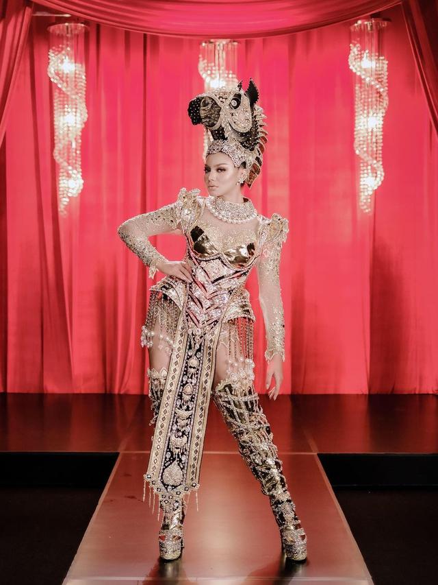 7 Potret Jihane Almira Pakai Kostum Bertema Kuda NTT untuk Miss Supranational 2021
