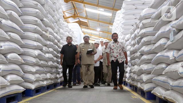 Rano Karno Cek Ketersediaan Bahan Pokok di Jakarta