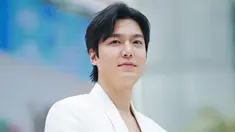 Penampilan terbaru Lee Min Ho yang bikin fans pangling. (Foto: Instagram/ merzaesthetics_th)
