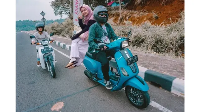Pria Ini Minta Diedit Fotonya Agar Ada yang Dibonceng, 6 Hasilnya Bikin Tepuk Jidat