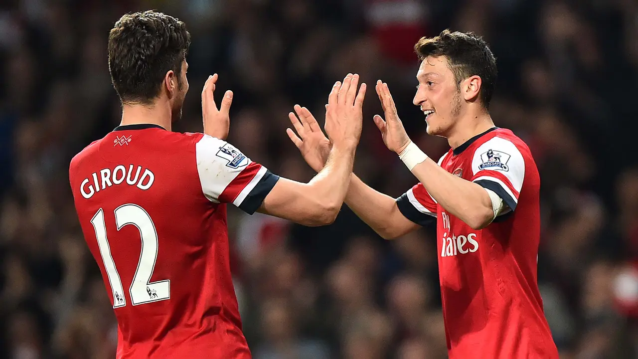 Operan Ajaib Giroud, Mudahkan Ozil Cetak Gol