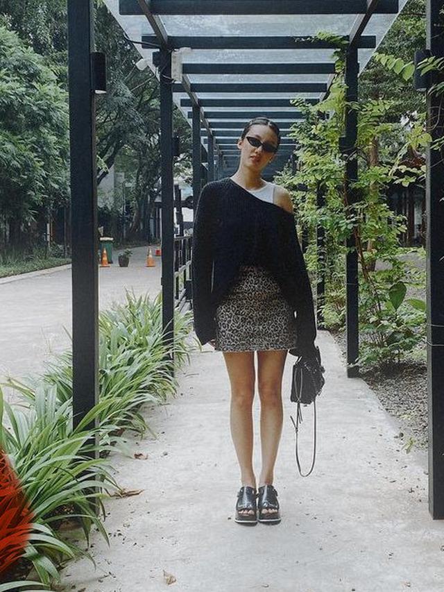 OOTD Nabila Sudiro Putri Pertama Tora Sudiro yang Baru Menikah. [@nabilasudiro]