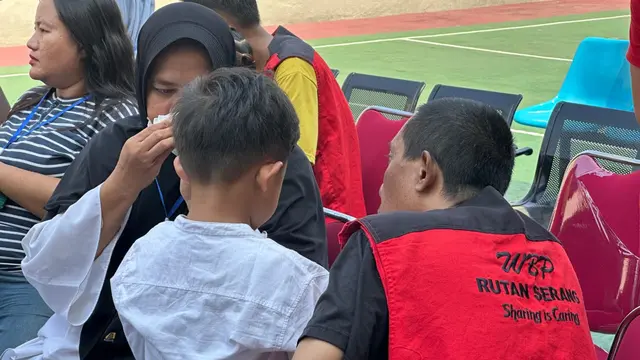Bahagianya WBP Bertemu Anak dan Istri di Hari Ayah. (Selasa, 12/11/2024). (Rutan Kelas IIB Serang).