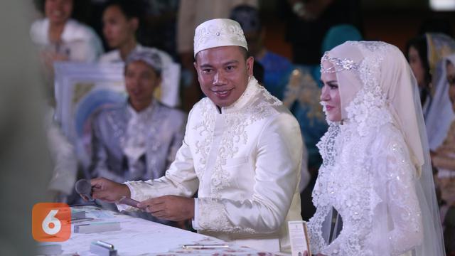 [Bintang] Vicky Prasetyo dan Angel Lelga