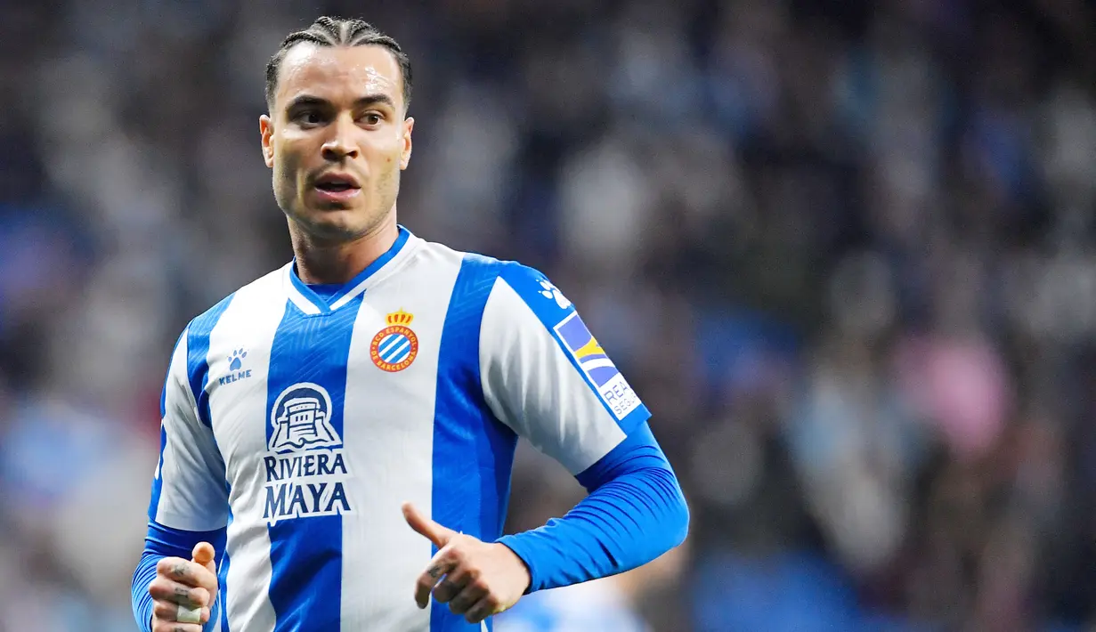 Raul de Tomas merupakan pemain binaan akademi Real Madrid dan mendapat promosi ke tim utama Los Blancos pada tahun 2014 silam. Namun sayang bomber yang berkembang pesat bersama Espanyol ini hanya mendapat kesempatan bermain satu kali saja di tim utama. Setelah itu, dia lebih sering menjalani masa peminjaman ke klub lain. (AFP/Pau Barrena)