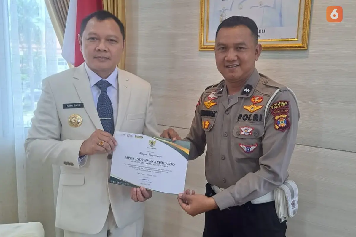 Polisi Dapat Penghargaan